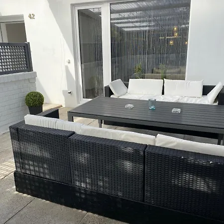 Holiday home Royal Ocean Mit Sauna, Spielekonsole Und Whirlpool *