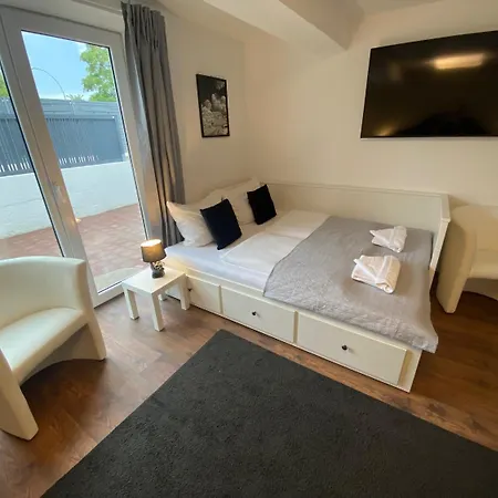 Royal Ocean Mit Sauna, Spielekonsole Und Whirlpool Holiday home Rostock